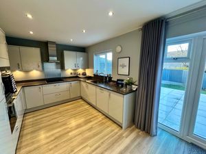 Photo 30- click for photo gallery